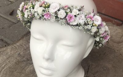 Co na głowę na Komunię Świętą?