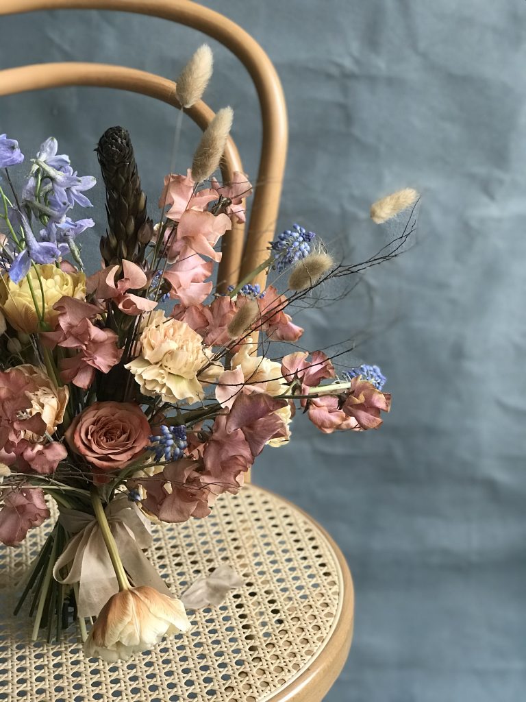 kwiaty na wesele boho